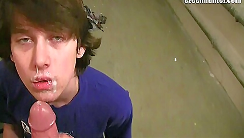 A Sleazy 18yo teen 18+ With Chaotic Hairstyle Sucks Off